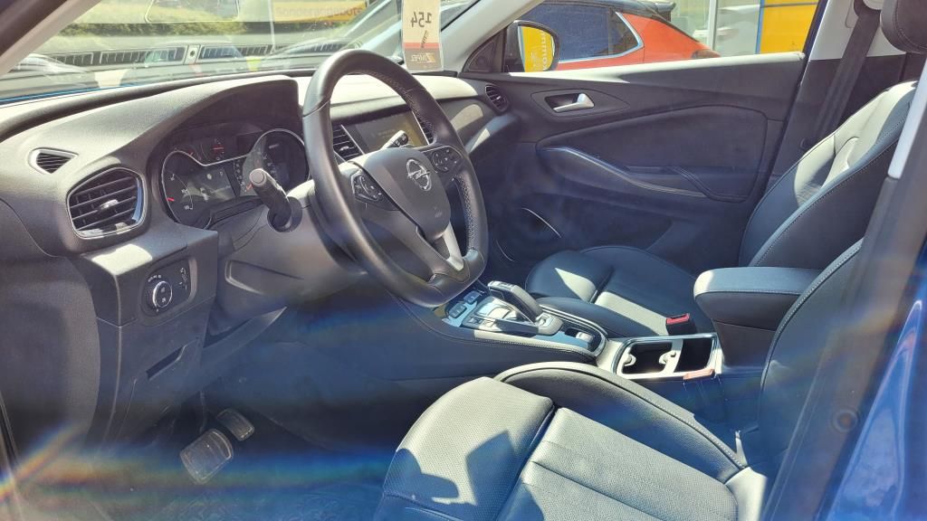 Autohaus Zimpel -  Opel Grandland X 1.6T PHEV 300PS Allrad+Navi+Sitzhzg. - Bild 6 Autohaus Zimpel -  Opel Grandland X 1.6T PHEV 300PS Allrad+Navi+Sitzhzg. - Bild 6