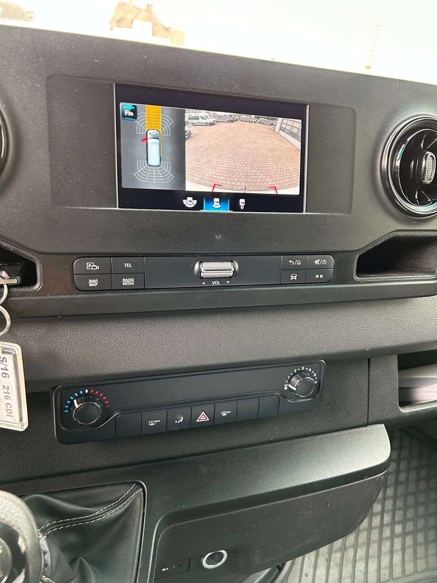 Fahrzeugabbildung Mercedes-Benz Sprinter  214 CDI   L2 H2    AHK