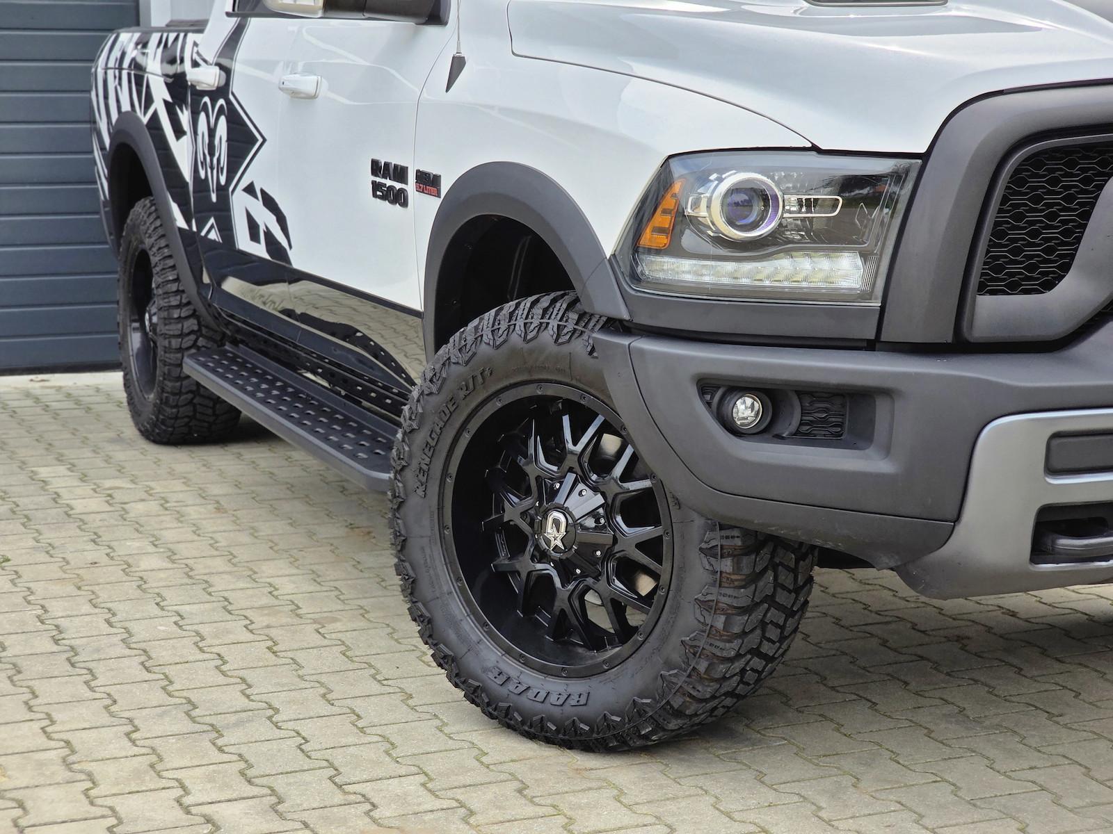 Dodge RAM 1500 5.7 4x4 Rebel LPG AHK RAMBOX PDC
