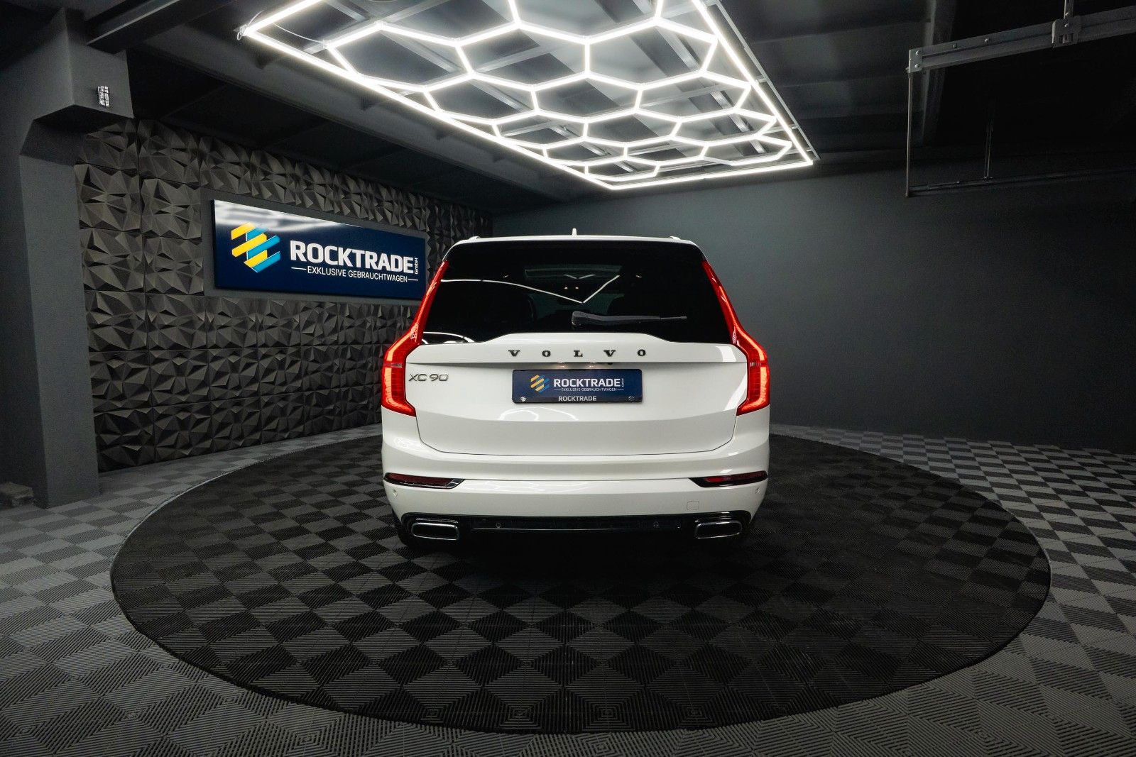 Fahrzeugabbildung Volvo XC90 R Design AWD Night-Paket | ACC | PANO | LED