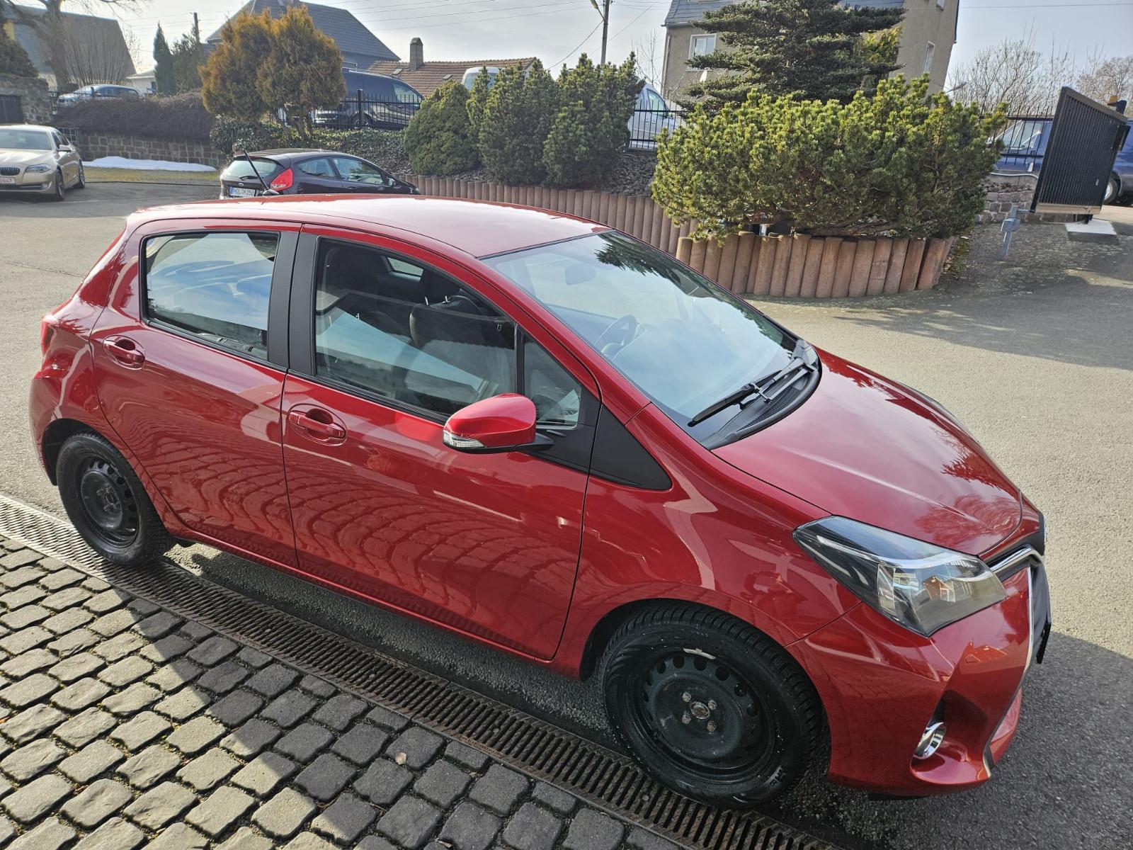Toyota Yaris 1,33-l-Dual-VVT-i Comfort 7200 km