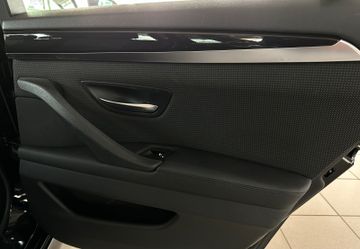 Fahrzeugabbildung BMW 525d AHK H/K Kamera Navi Sitzheizung M Sport