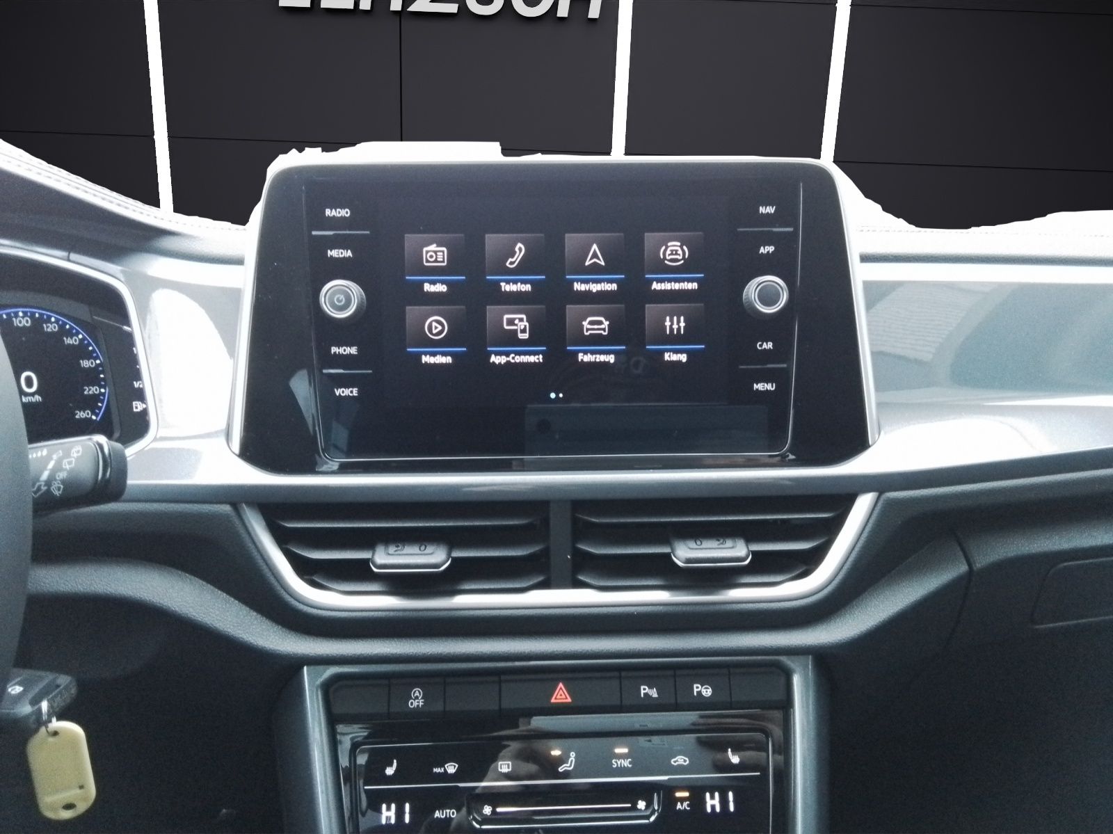 Fahrzeugabbildung Volkswagen T-Roc Style TSI DSG