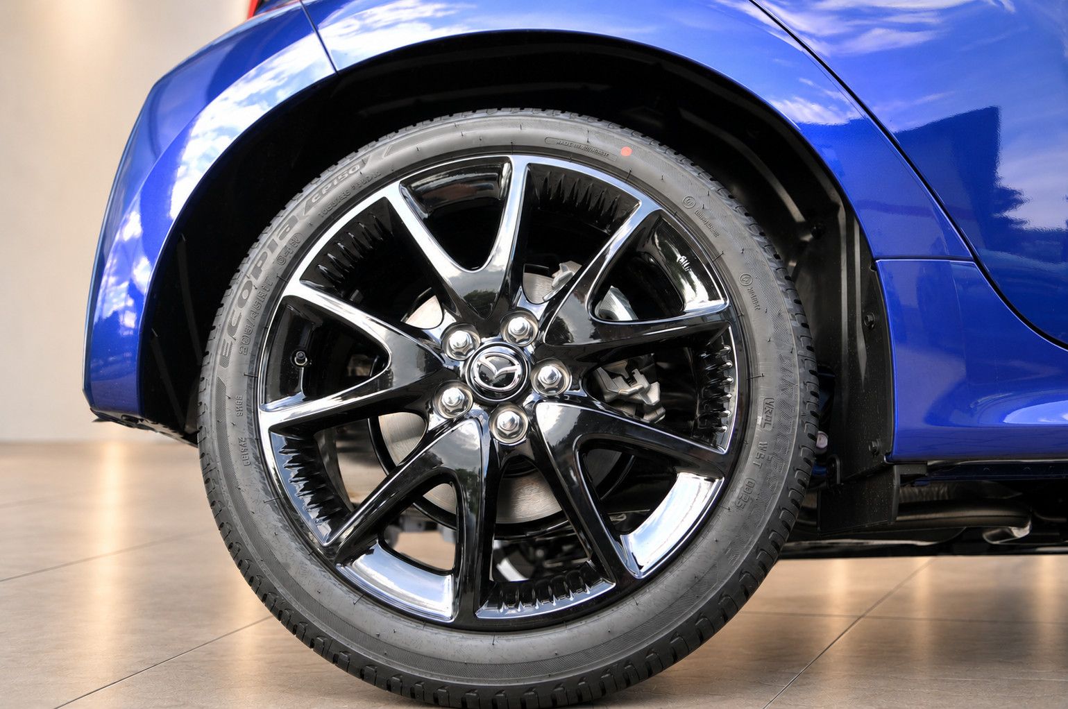 Mazda 2 Hybrid - Bild 8