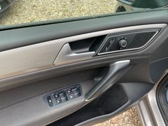 Fahrzeugabbildung Volkswagen Golf Sportsvan VII Comfortline inkl. Garantie!