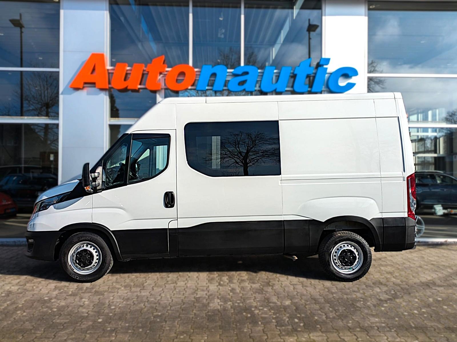 Iveco Daily DOKA KASTEN 6 SITZE KLIMA NAVI STANDH. CAM