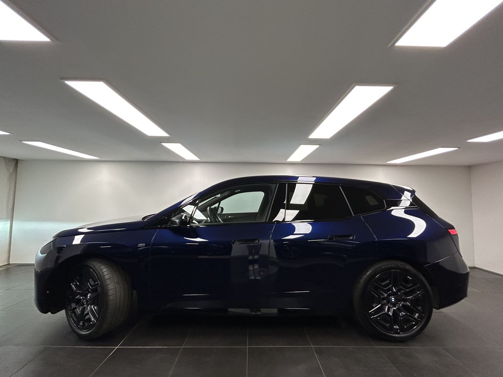BMW iX M70 xDrive M Sportpaket Harman/Kardon Pano. P imagem 3