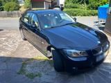 BMW E90 318D - BMW 318: 318d E90