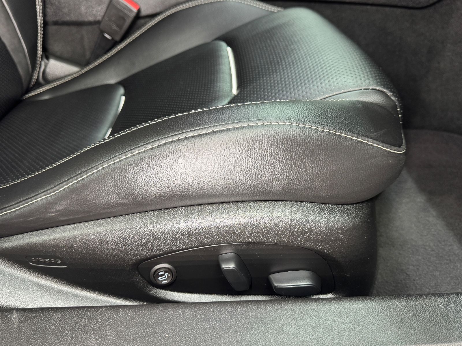 Fahrzeugabbildung Chevrolet Camaro Coupé SS LT1|SCHALTER|NAVI|LEDER