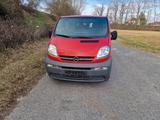 Opel Vivaro Kombi L1H1 2,7t - gebrauchte Opel Vivaro aus dem Jahr 2003