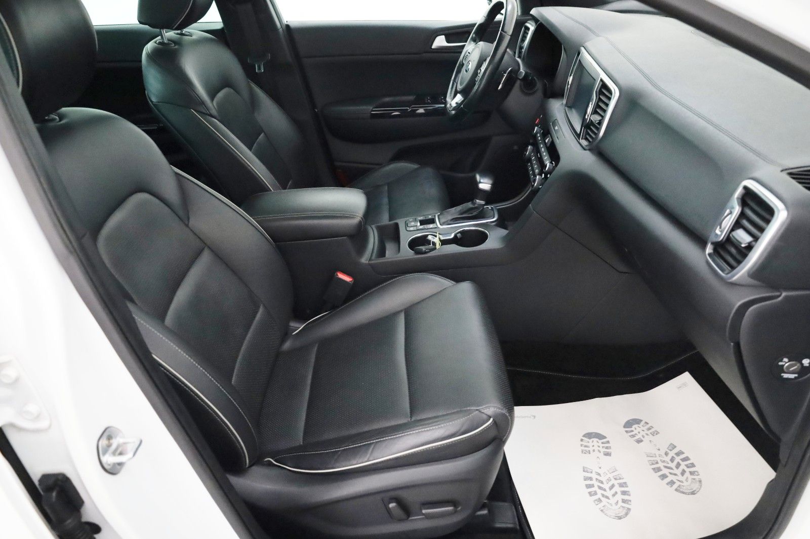 Fahrzeugabbildung Kia Sportage GT-Line 4WD Leder,Navi,Panorama,SR+WR