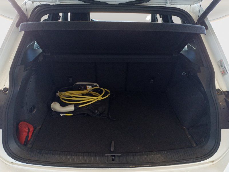 Fahrzeugabbildung Volkswagen Tiguan 1.4 TSI eHybrid R-Line  AHK+MATRIX-LED+NA