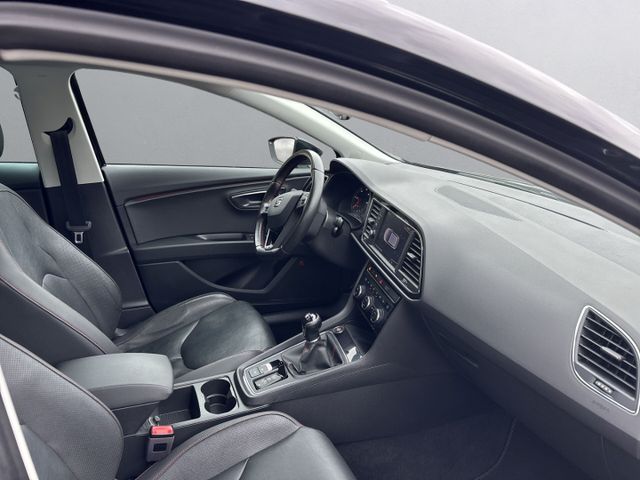 Leon ST FR *PANODACH+NAVI+LEDER+SEAT SOUND+AHK*