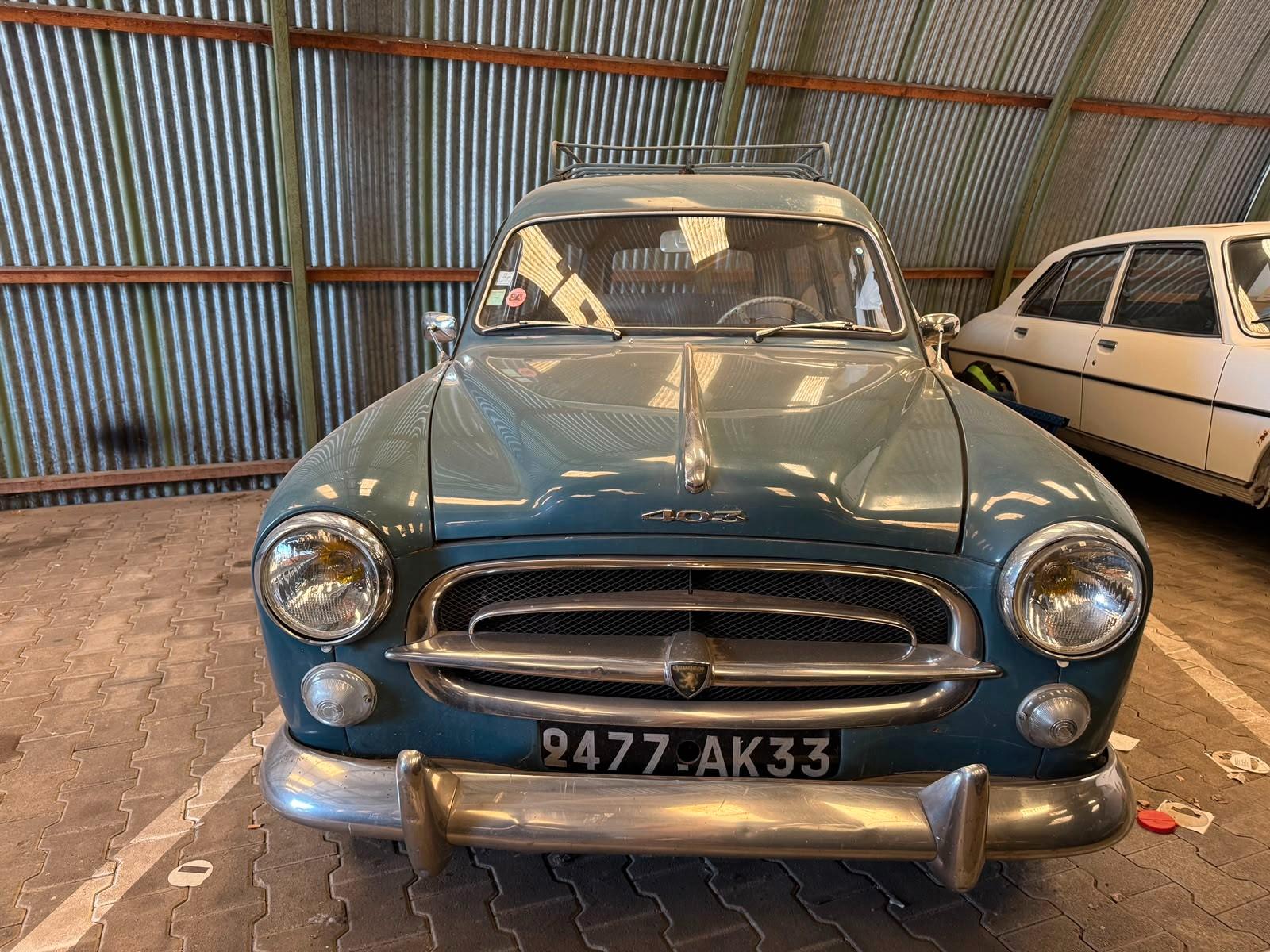 Peugeot 403