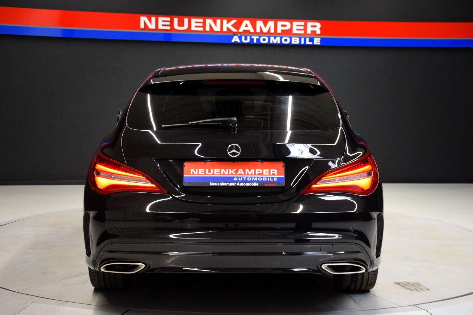 Fahrzeugabbildung Mercedes-Benz CLA 200d Shooting Brake AMG Urban Style Edition