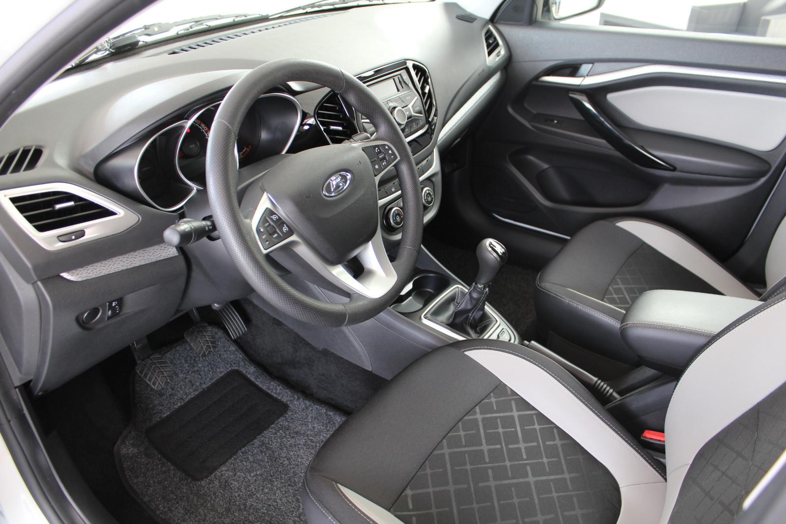 Lada Vesta Cross Sitzheizung Bluetooth Climatronic