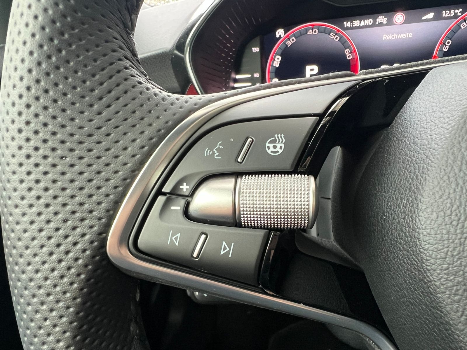 Fahrzeugabbildung SKODA Fabia Monte Carlo 1.0 TSI DSG *LED, SmartLink, K
