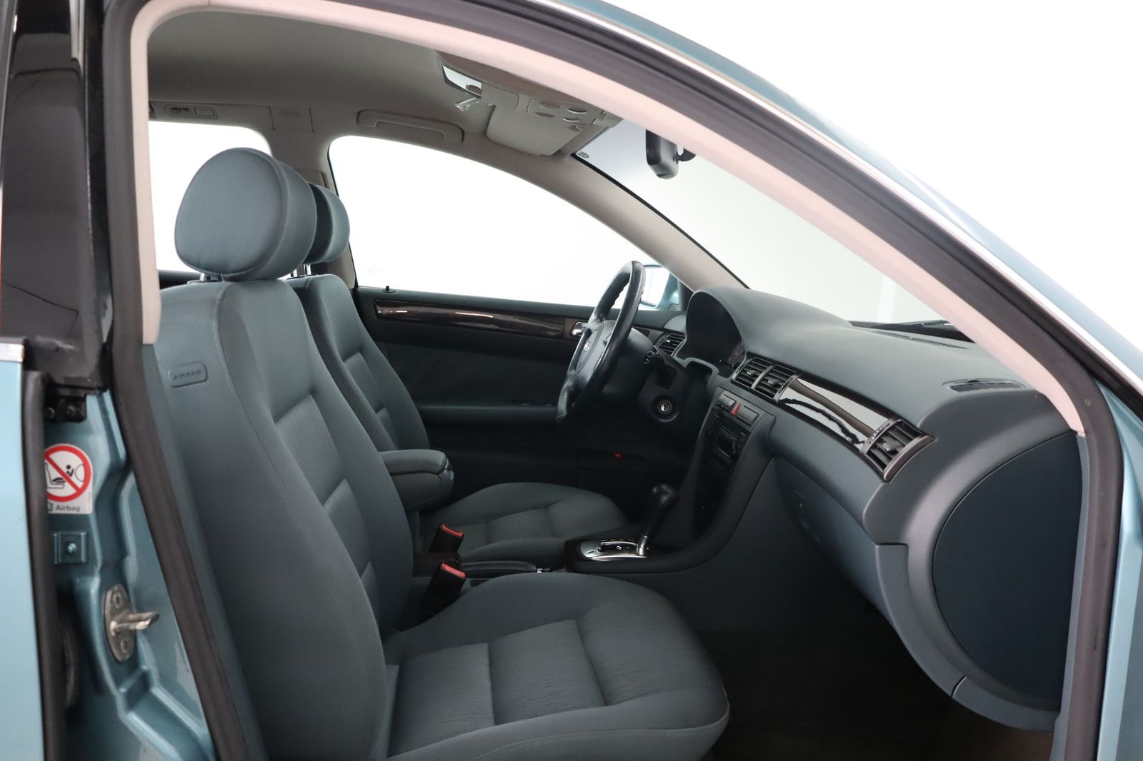 Fahrzeugabbildung Audi A6 2.8 multitronic Avant * Xenon * Memory * PDC