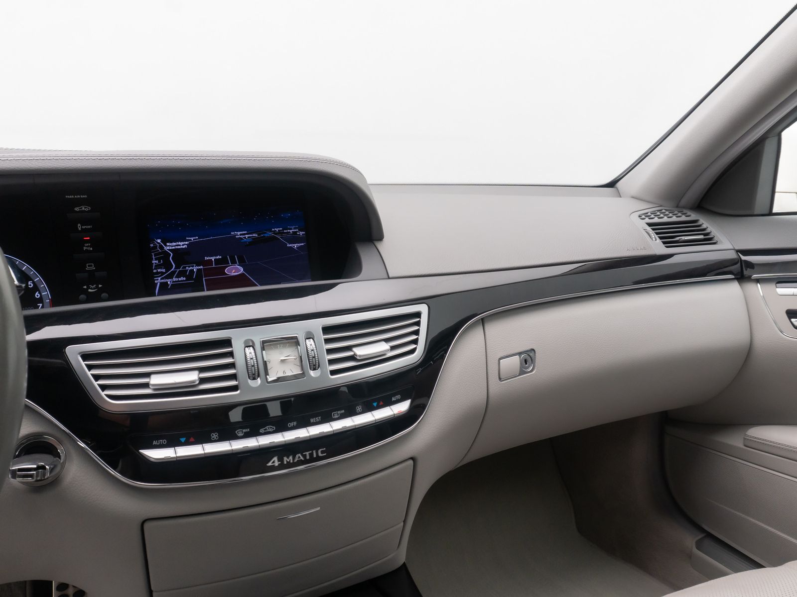 Fahrzeugabbildung Mercedes-Benz S 500 4MATIC AMG-Line Kamera Massage HiFi 19Zoll
