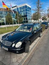 Mercedes-Benz Mercedes Benz e w211 220 - Mercedes-Benz 220 in Frankfurt (Main)