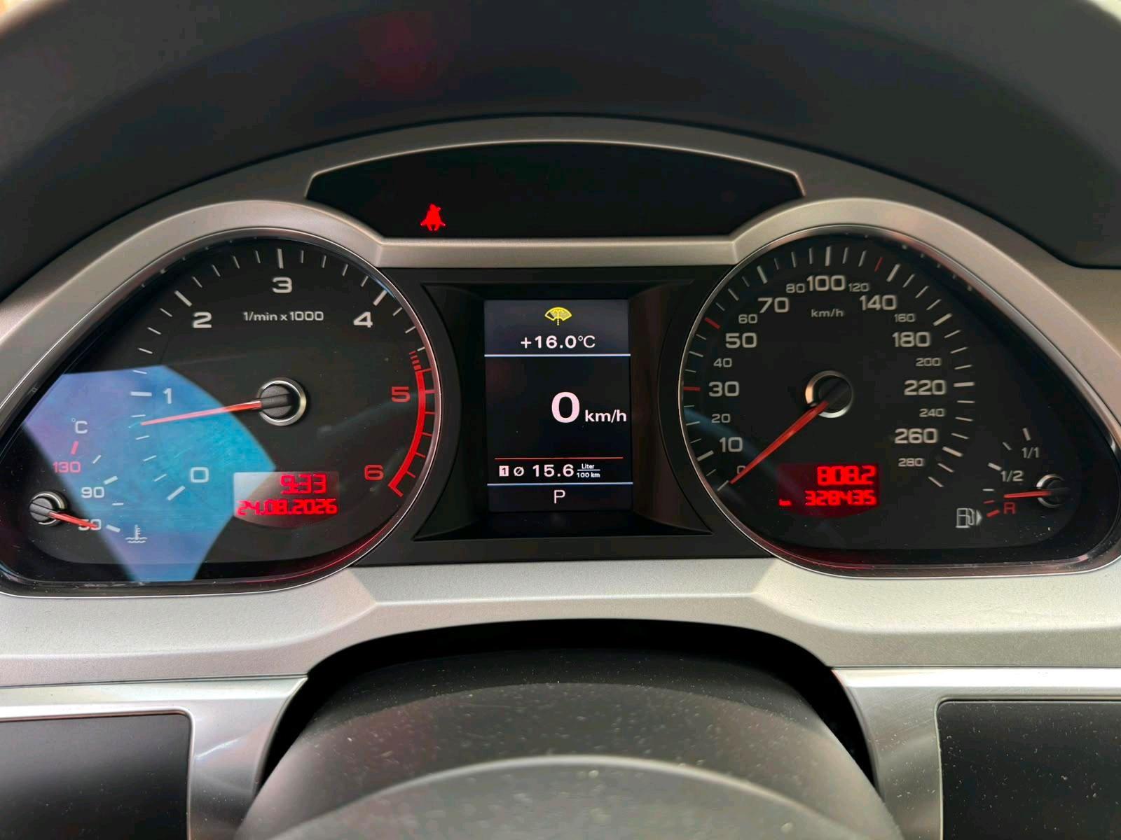 Audi Quattro 2009 — photo 11