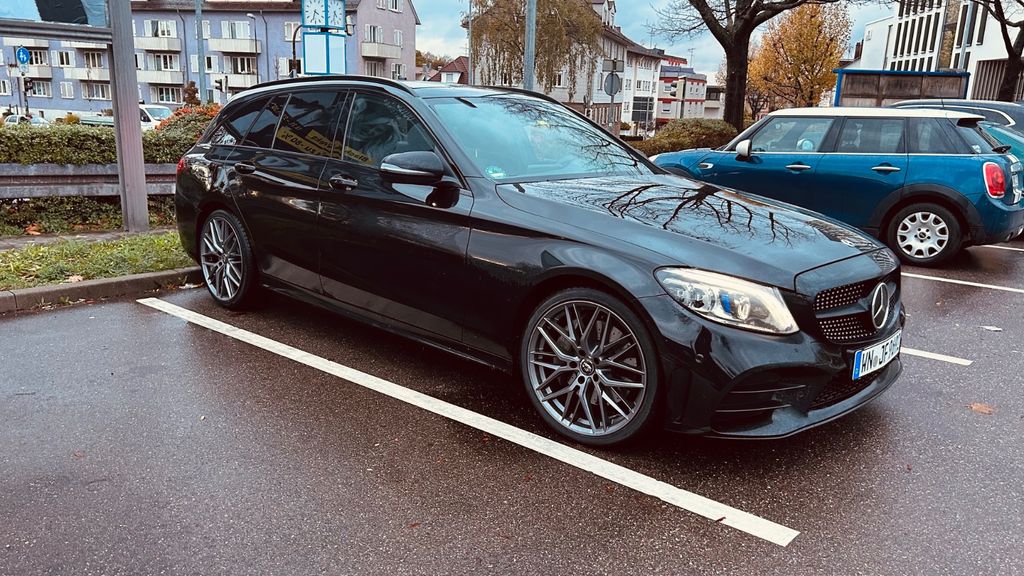 Image of Mercedes-Benz C 400