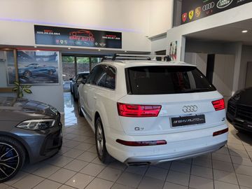 Audi Q7 - 12