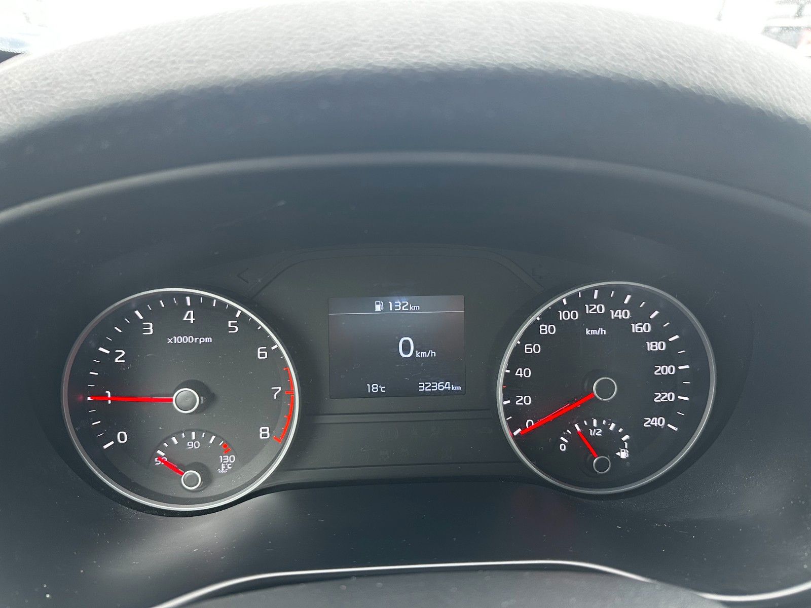 Fahrzeugabbildung Kia Sportage 2WD, Klimaaut., Shz, Cam.