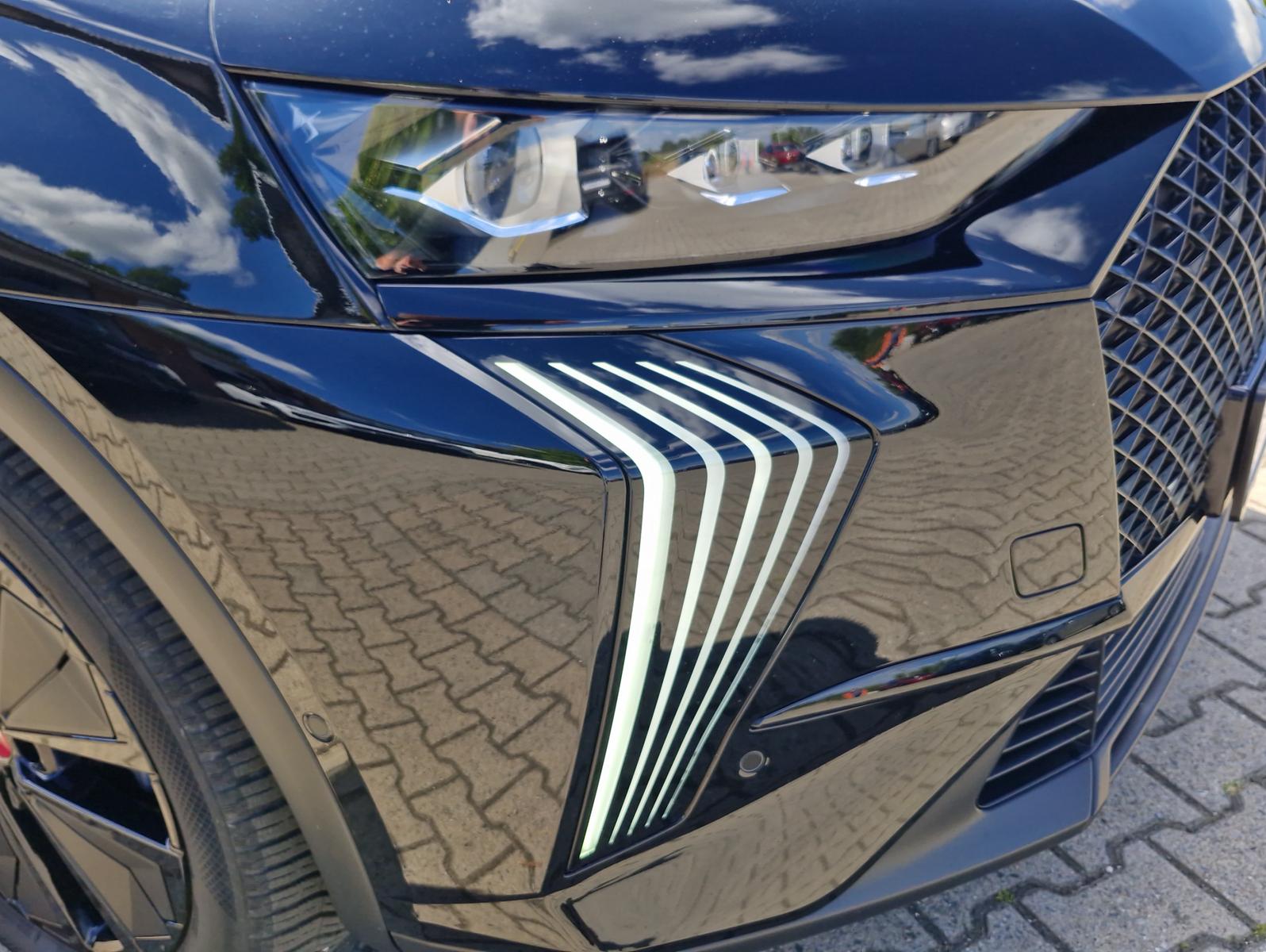 DS Automobiles  BlueHDI 130 AT Performance Line+ LED Navi Alcan