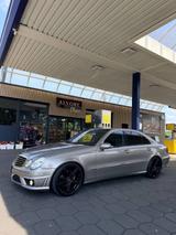 Mercedes-Benz E240 Avantgarde - gebrauchte Mercedes-Benz E 240 aus dem Jahr 2005