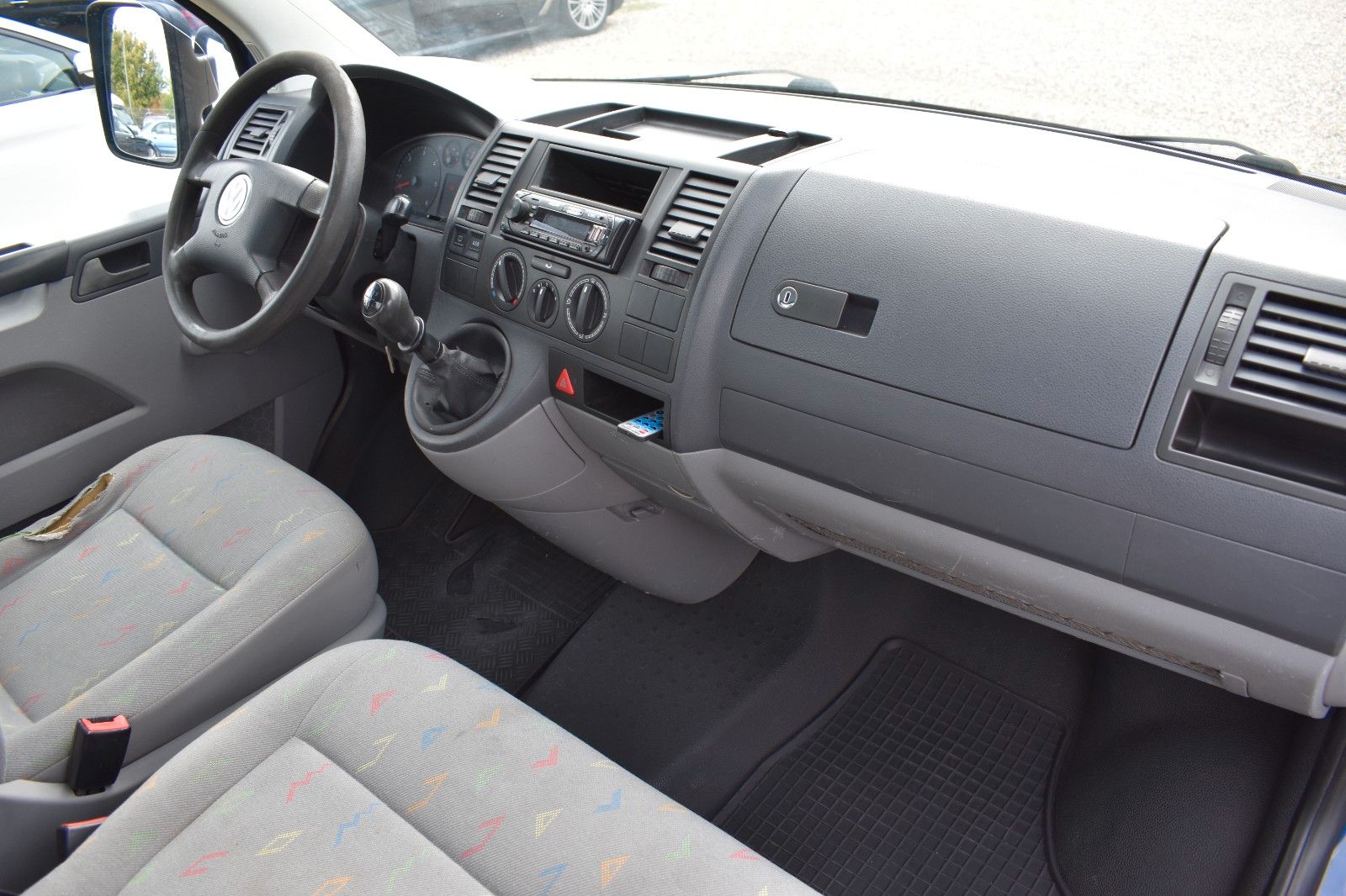 Fahrzeugabbildung Volkswagen T5 Transporter Pritsche Pritsche