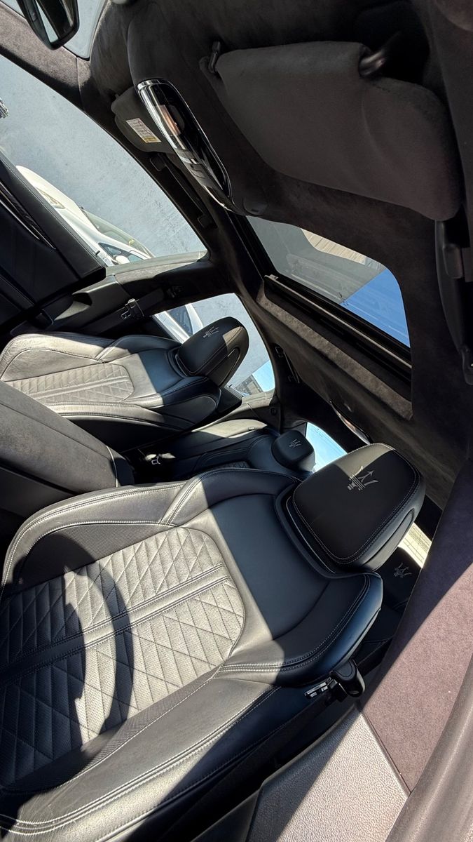 Fahrzeugabbildung Maserati Ghibli GranSport Diesel