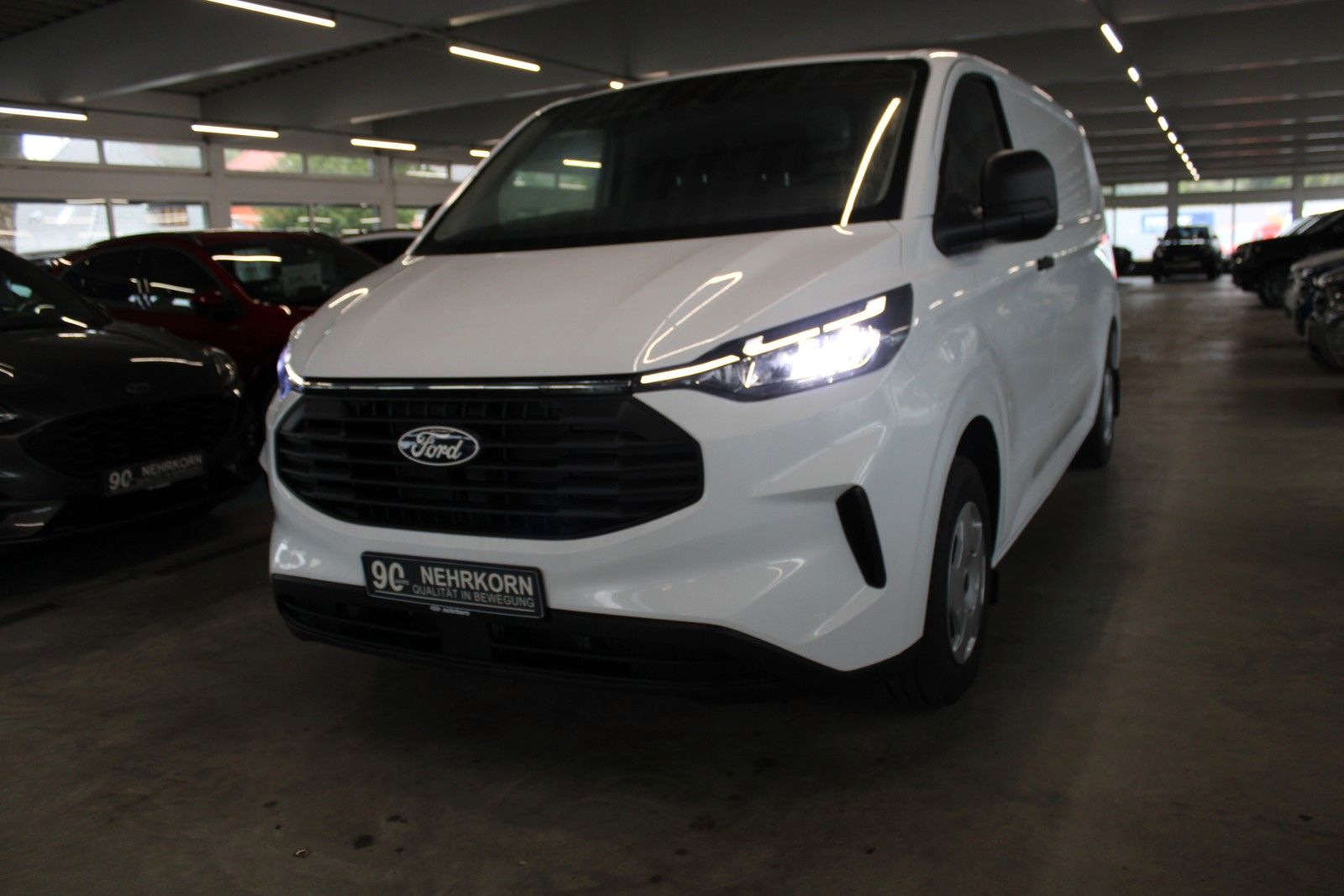 Fahrzeugabbildung Ford Transit Custom TREND L2 Kasten LED NAVI ACC uvm.