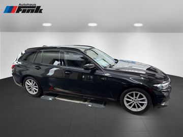 BMW 318i Touring Head-Up DAB LED RFK Tempomat Shz