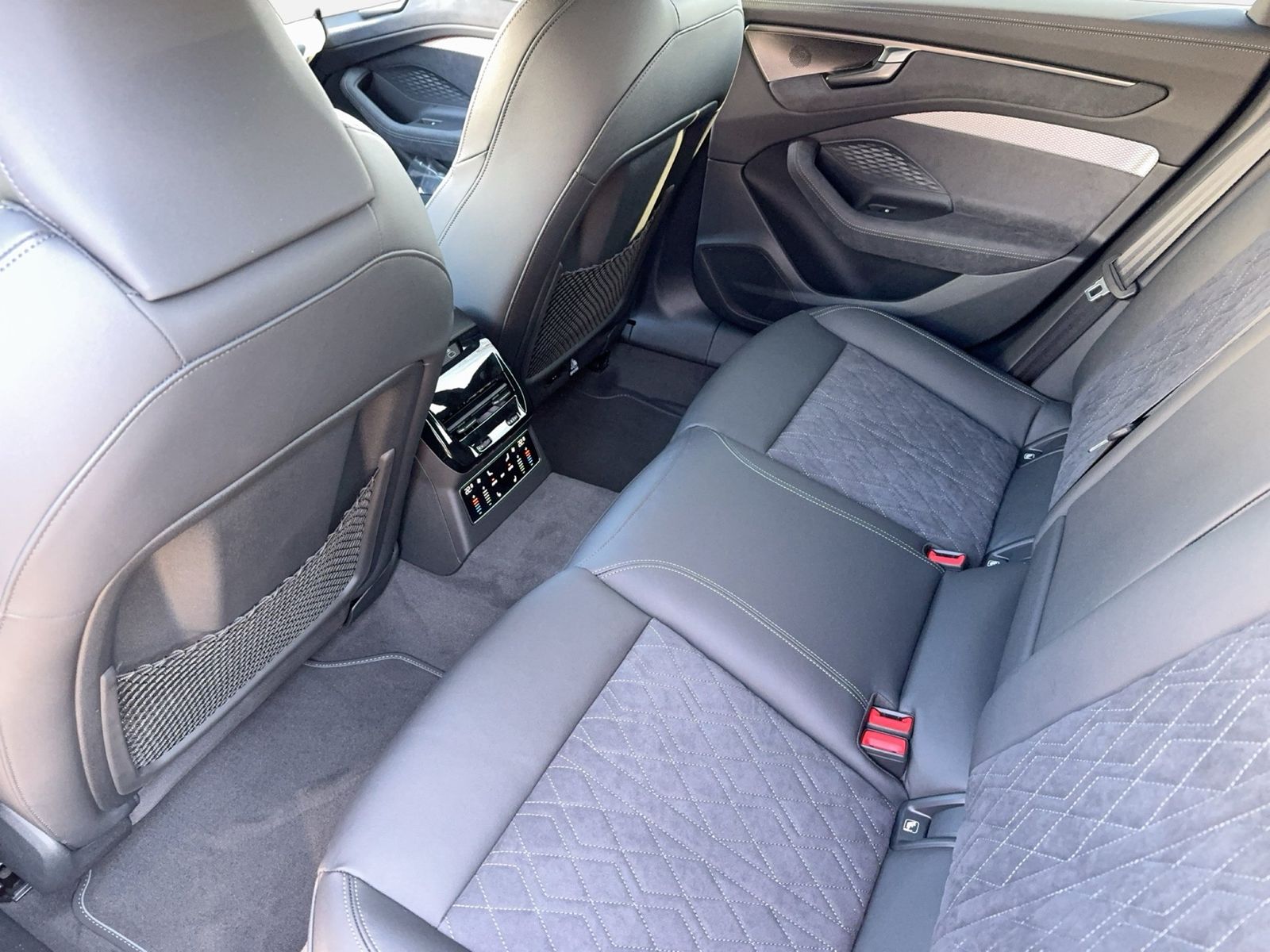 Audi A6 - Bild 11