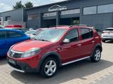 Dacia Sandero Stepway/2.Ha/Klima/AHK/2.Ha/TÜV 03.27/ZV - Dacia Sandero aus 2011: Stepway