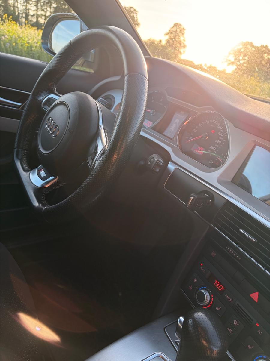 Audi A6 2011 — photo 8
