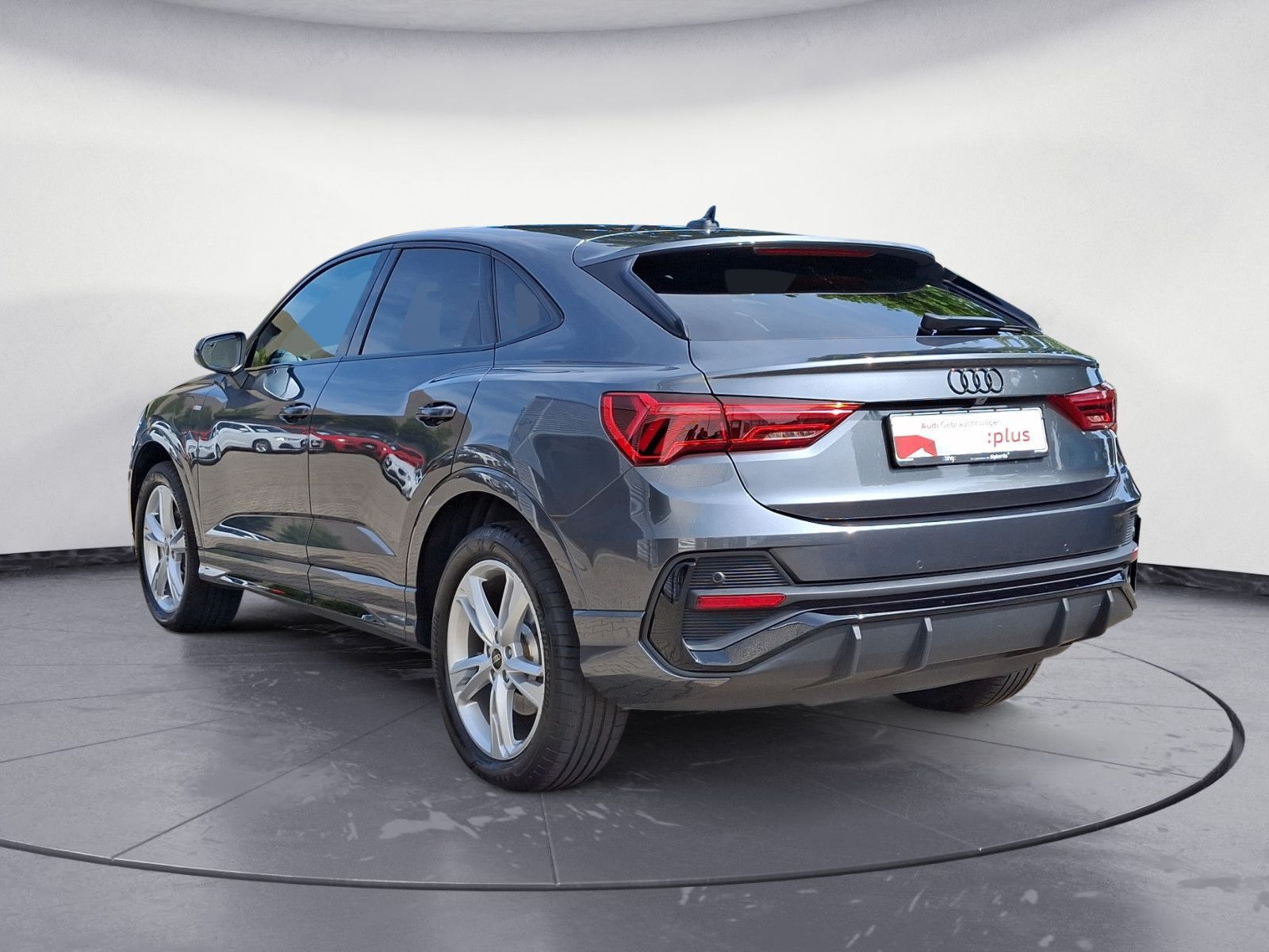 Audi Q3 Sportback TFSI e S line 45 e 180 foto 4