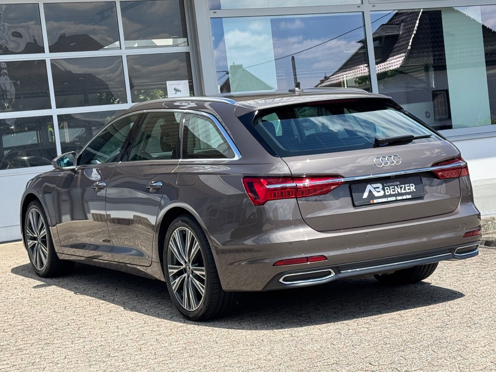 Fahrzeugabbildung Audi A6 50 TFSI e quattro design/LEDER/AHK/CARPLAY/1H