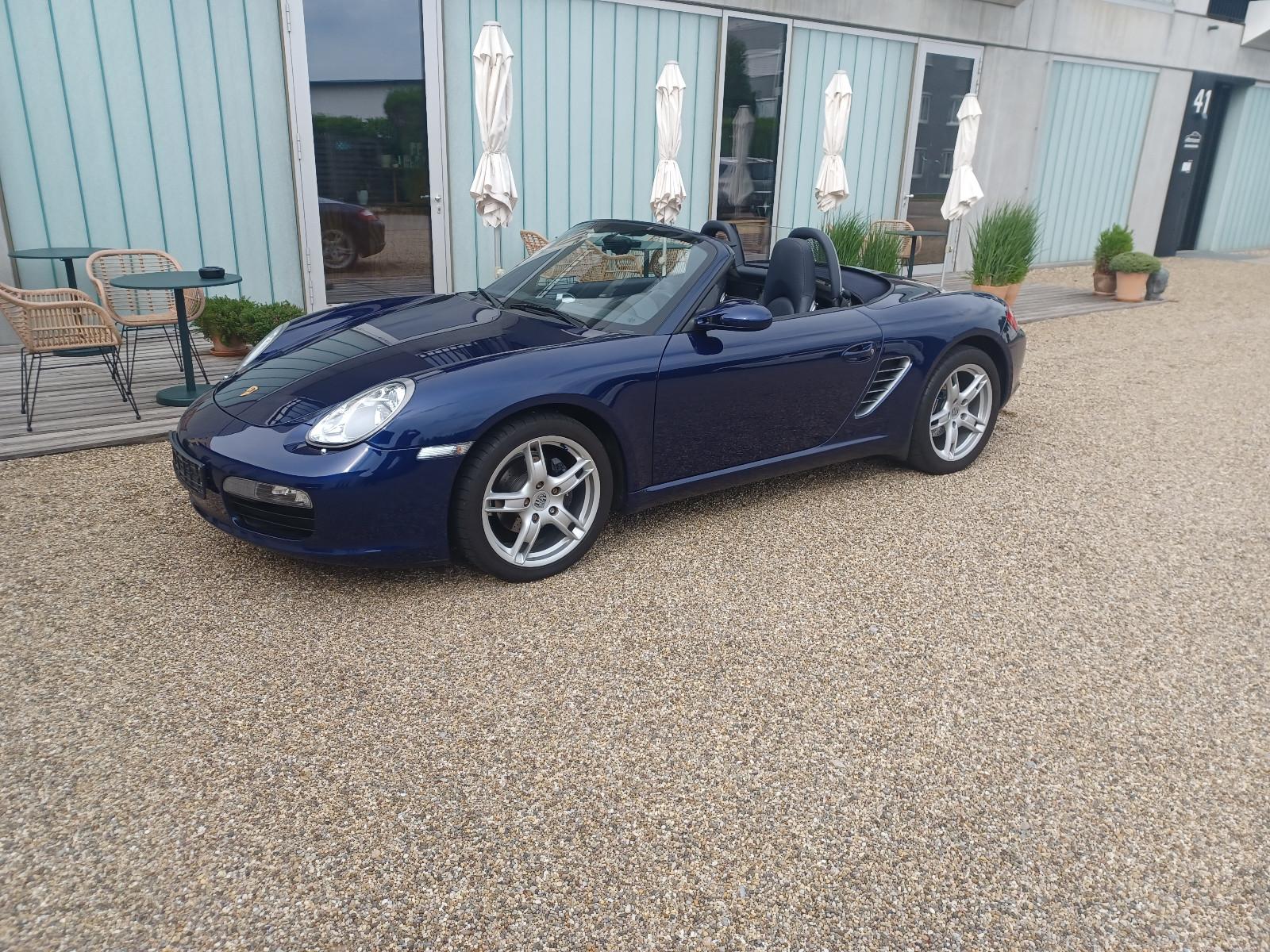 Porsche Boxster deutsch 43800km navi klima ufrei Schheft