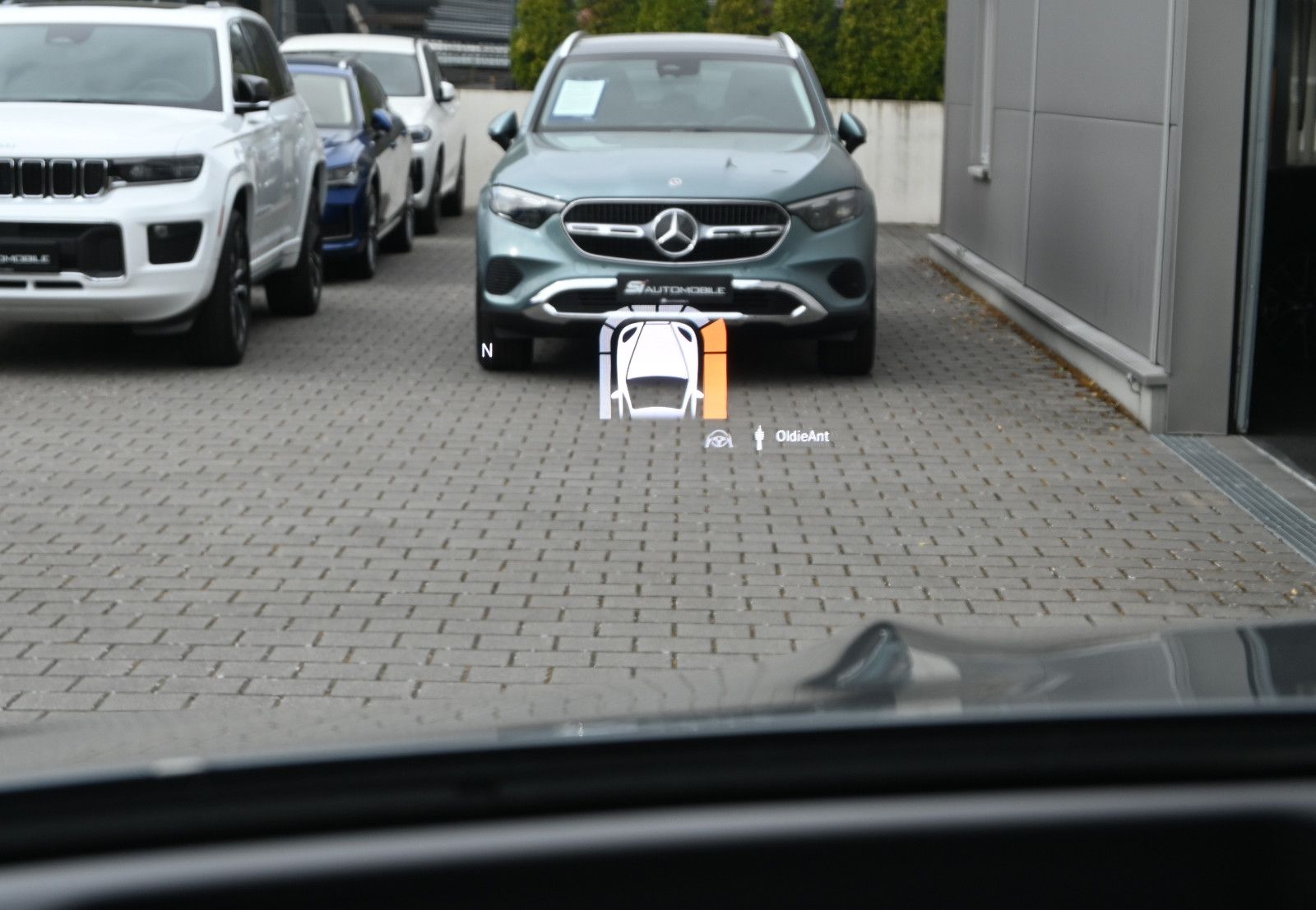Fahrzeugabbildung Mercedes-Benz GLE 350 de 4MAT. AMG + NIGHT °ACC°AHK°PANO°HUD°