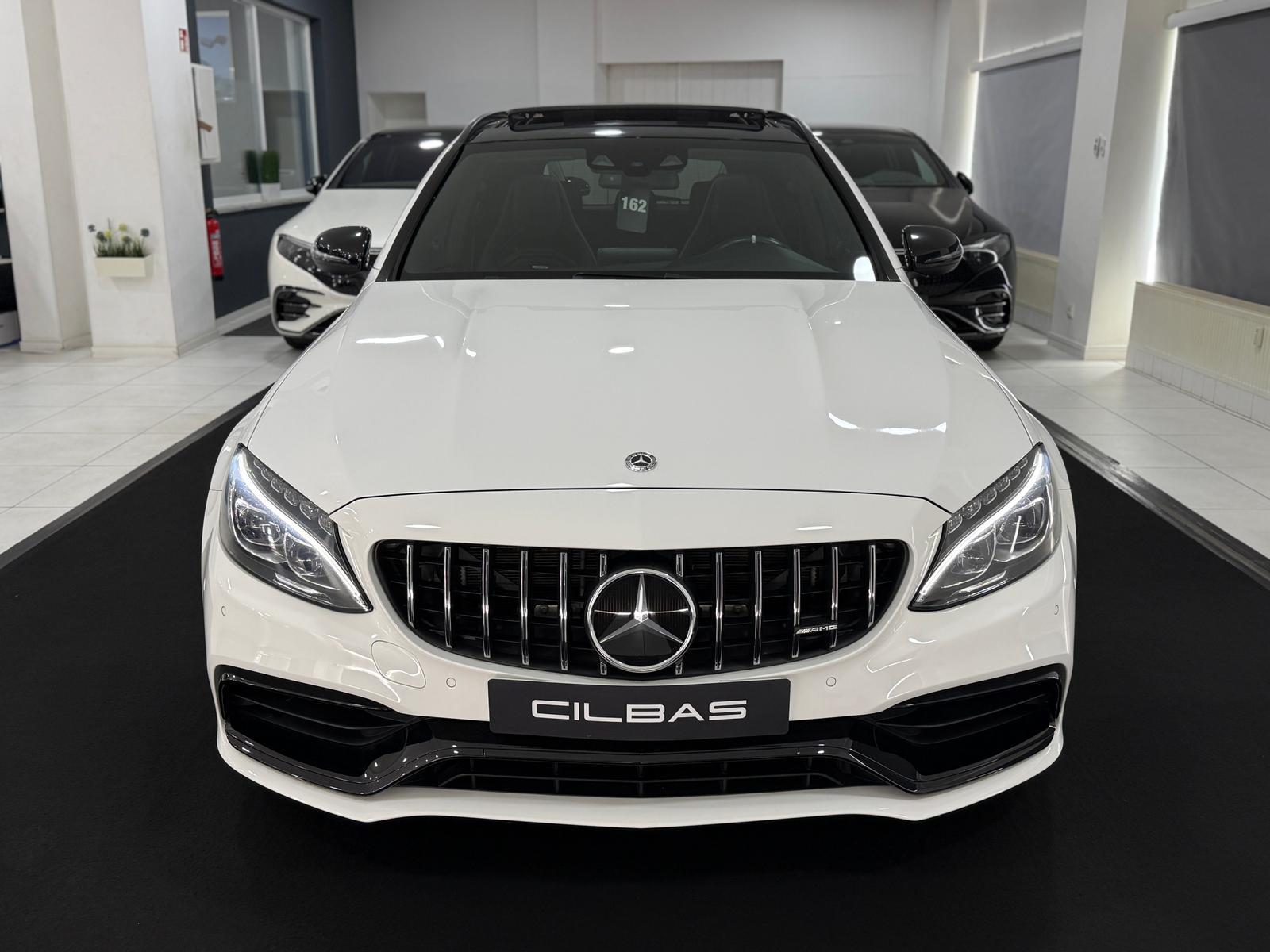 Mercedes-Benz C 63 S T AMG V8*DRIVERS-PACKAGE*SPORT-ABGAS*PANO
