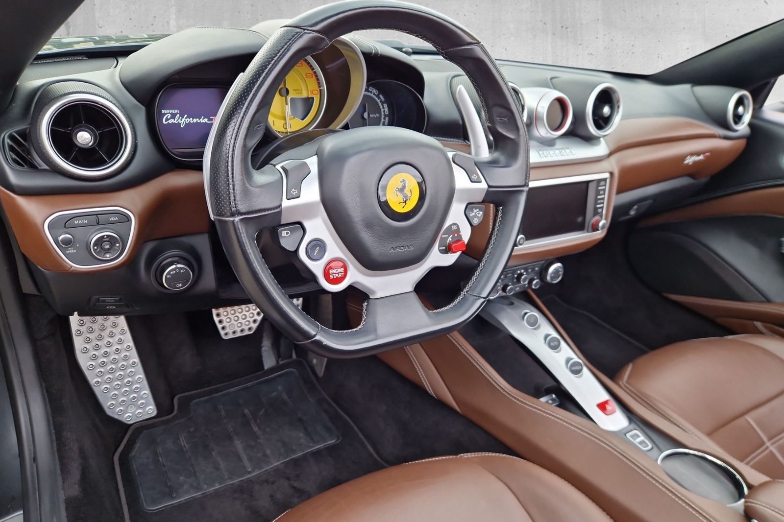 Fahrzeugabbildung Ferrari California T*CarPlay*JBL*Approved