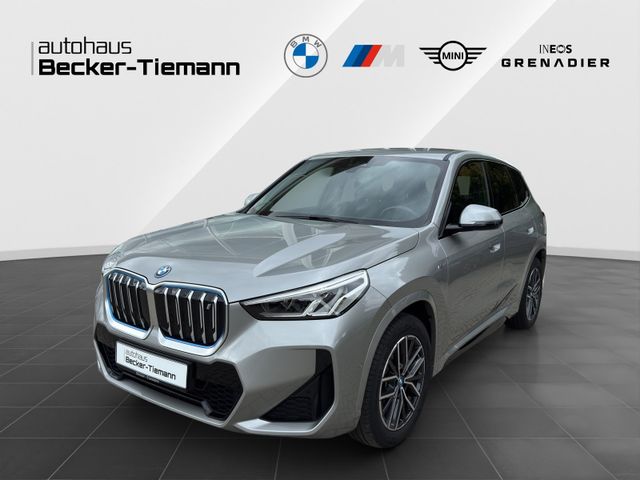 BMW iX1 xDrive30 18" / M Paket / AktivSitz / AHK / D