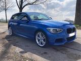 BMW M135i  unfallfrei; PDC, Schiebedach, Navi - BMW in München