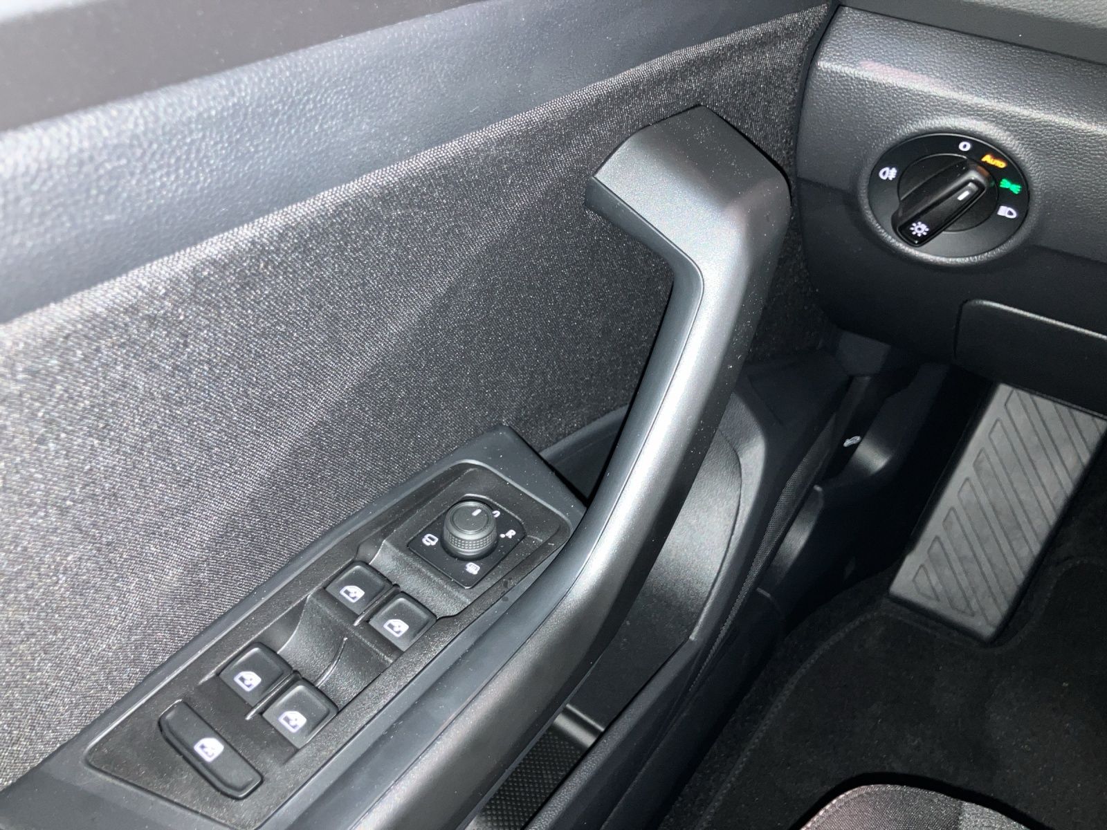 Fahrzeugabbildung Volkswagen T-Roc Life