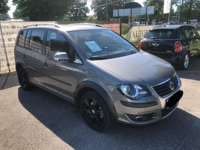 Volkswagen Touran CrossTouran*Navi