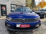 Volkswagen Passat Variant Business R-Line *1.HAND/PANO* - gebrauchte VW Passat Variant aus dem Jahr 2022