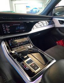 Audi Q8 - 11