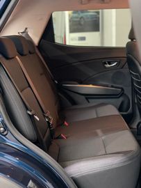 Fahrzeugabbildung Ssangyong Tivoli Fizz 1.5L Benzin **ALLRAD** Finanzierung